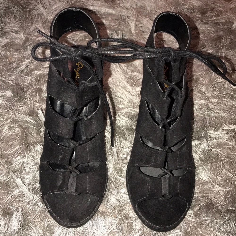 Chunky heels